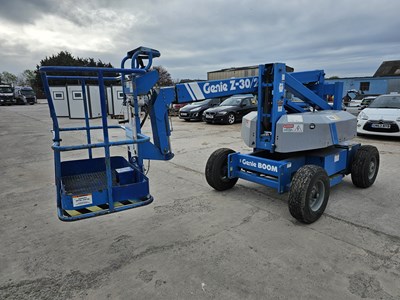 Lot 354 - Genie Z30/20HD Wheeled Articulated Electric Scissor Lift Access Platform