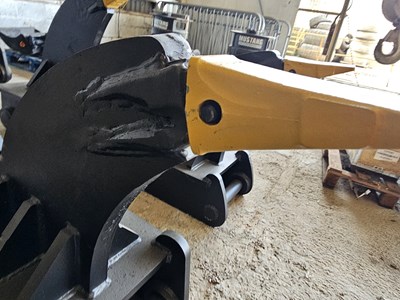 Lot 898 - Unused Ripper 80mm Pin to suit 20 Ton Excavator