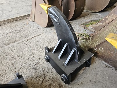 Lot 898 - Unused Ripper 80mm Pin to suit 20 Ton Excavator