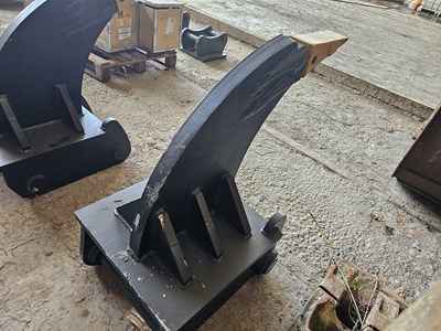 Lot 898 - Unused Ripper 80mm Pin to suit 20 Ton Excavator