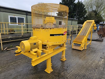 Lot 239 - Liner Rolpanit FE220 3 Phase Roller Pan Mixer & Feed Conveyor