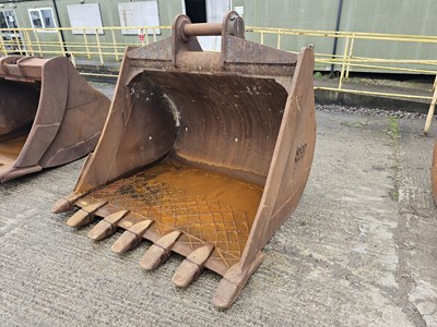 Lot SEC 72" Digging Bucket 100mm Pin to suit 40 Ton Excavator