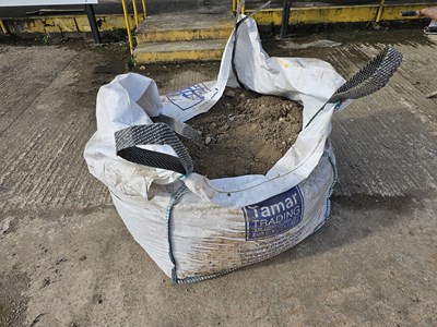 Lot 692 - Bag of Hardcore (750Kg Approx)