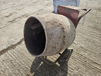 Lot 553 - 240Volt Cement Mixer