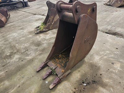 Lot 949 - 24" Digging Bucket 80mm Pin to suit 20 Ton Excavator