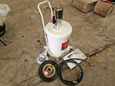 Lot 57 - Unused Ashita 13QB02 Pneumatic Grease Pump