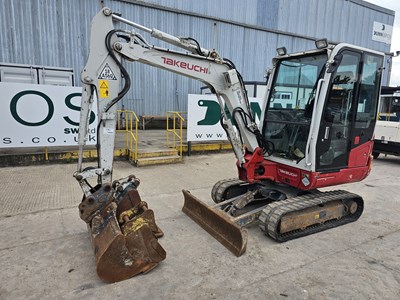 Lot 231 - 2018 Takeuchi TB230 Rubber Tracks, Blade, Offset, CV, Strickland Hydraulic QH, Piped, 3 Buckets