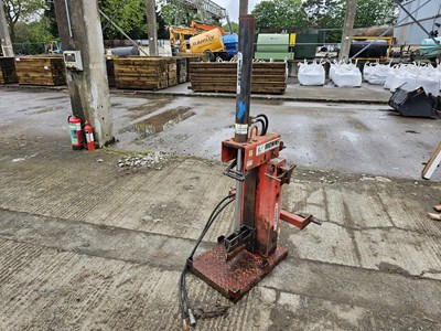 Lot 267 - Browns Hydraulic Log Splitter to suit 3 Point Linkage