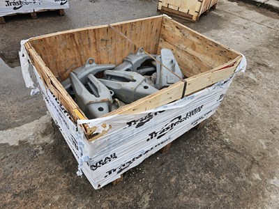 Lot Selection of Trasteel Wear Parts (15 x Adaptor)