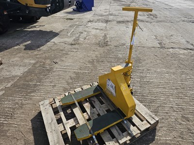 Lot 453 - 1.3 Ton Air Weapon Transporter, Pallet Truck