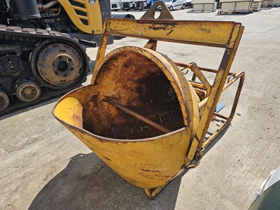 Lot 455 - Concrete Skip to suit Crane