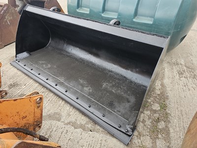 Lot 564 - 88" Loading Bucket to suit JCB Telehandler