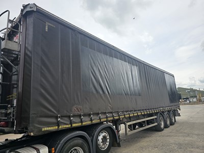 Lot 134 - 2015 SDC Tri Axle Curtainsider, Load Bearing Curtains, Easy Sheet Roof