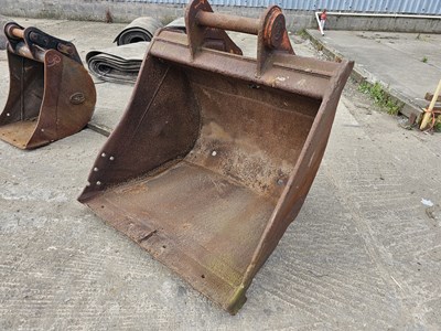 Lot 828 - 48" Digging Bucket 70mm Pin to suit 14-18 Ton Excavator