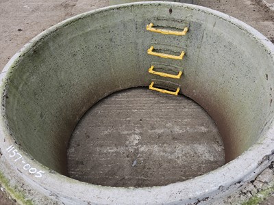 Lot 793 - 1500 x 1000 Concrete Closed Man Hole