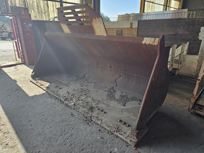 Lot MST 130" Loading Bucket to suit Wheeled Loader