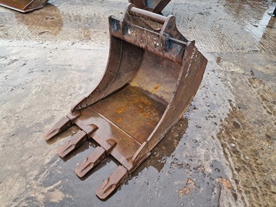 Lot 267 - Engcon 26" Digging Bucket S45 Hitch to suit 5-12 Ton Excavator