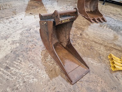 Lot 270 - Engcon 15" Digging Bucket S45 Hitch to suit 5-12 Ton Excavator