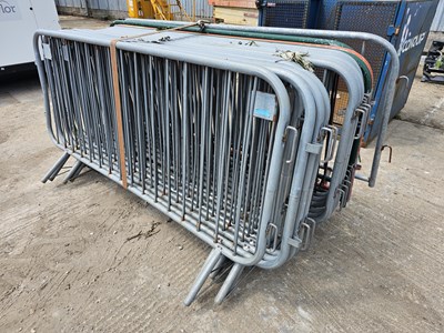 Lot 654 - Selection of Metal Pedestrian Fencing