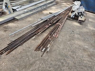 Lot 678H - Selection of Re-Bar and Short Scaffolding Poles