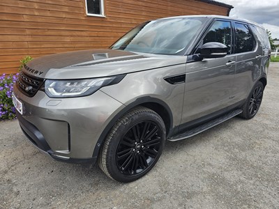 Lot Land Rover Discovery HSE SD6, 7 Seater, Auto, Paddle Shift, Sat Nav, Reverse Camera, Parking Sensors, Full Leather, Heated Electric Seats, Heated Steering Wheel, Panoramic Roof, Rear Entertainment