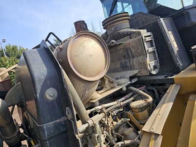 Lot 2014 CAT 966K XE Wheeled Loader, Joystick Steering, Auto Lube, Reverse Camera, WLI, A/C