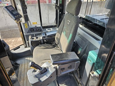 Lot 2014 CAT 966K XE Wheeled Loader, Joystick Steering, Auto Lube, Reverse Camera, WLI, A/C