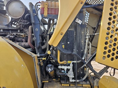 Lot 2014 CAT 966K XE Wheeled Loader, Joystick Steering, Auto Lube, Reverse Camera, WLI, A/C