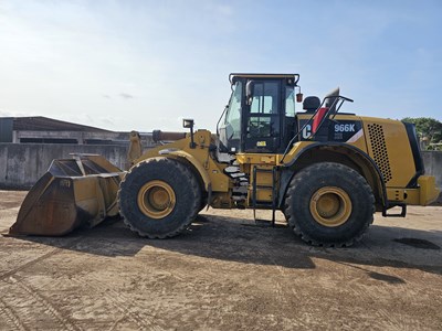 Lot 2014 CAT 966K XE Wheeled Loader, Joystick Steering, Auto Lube, Reverse Camera, WLI, A/C