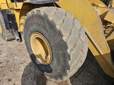 Lot 2014 CAT 966K XE Wheeled Loader, Joystick Steering, Auto Lube, Reverse Camera, WLI, A/C