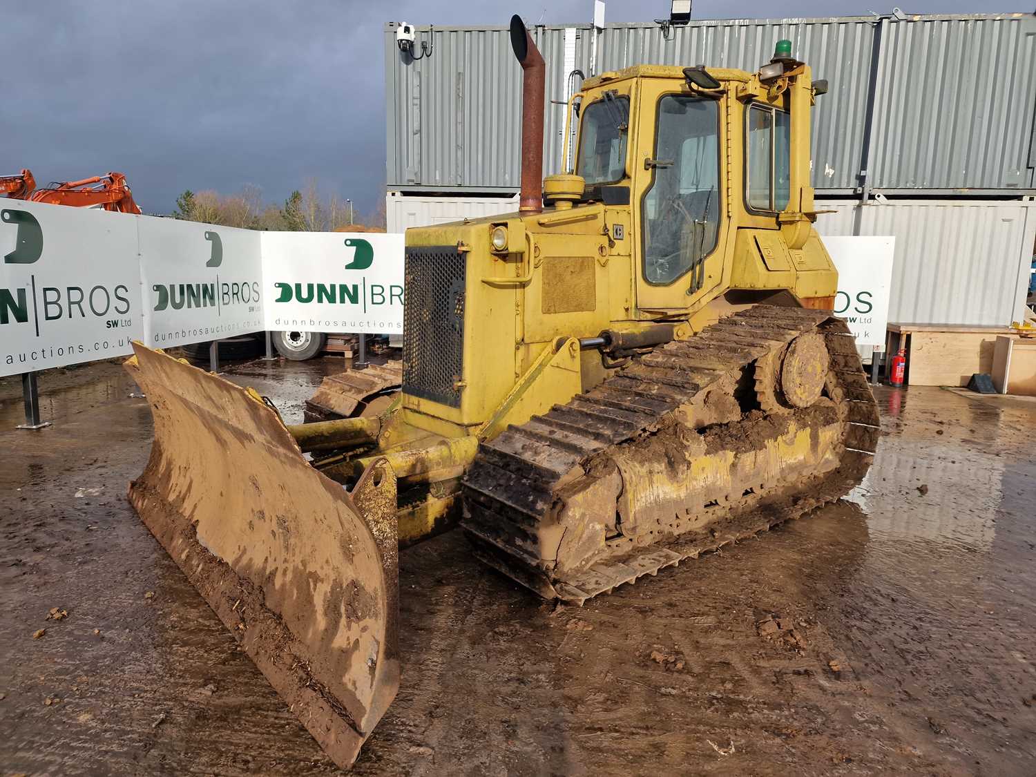 Lot 323 - CAT D4H, 6 Way Pat Blade, Draw Bar