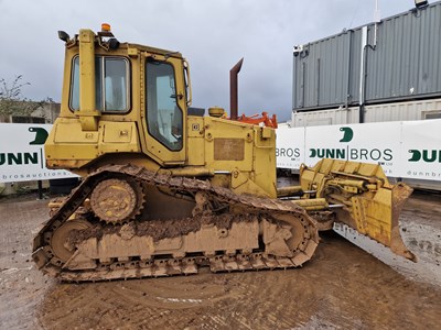 Lot 323 - CAT D4H, 6 Way Pat Blade, Draw Bar