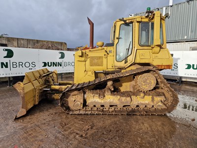 Lot 323 - CAT D4H, 6 Way Pat Blade, Draw Bar